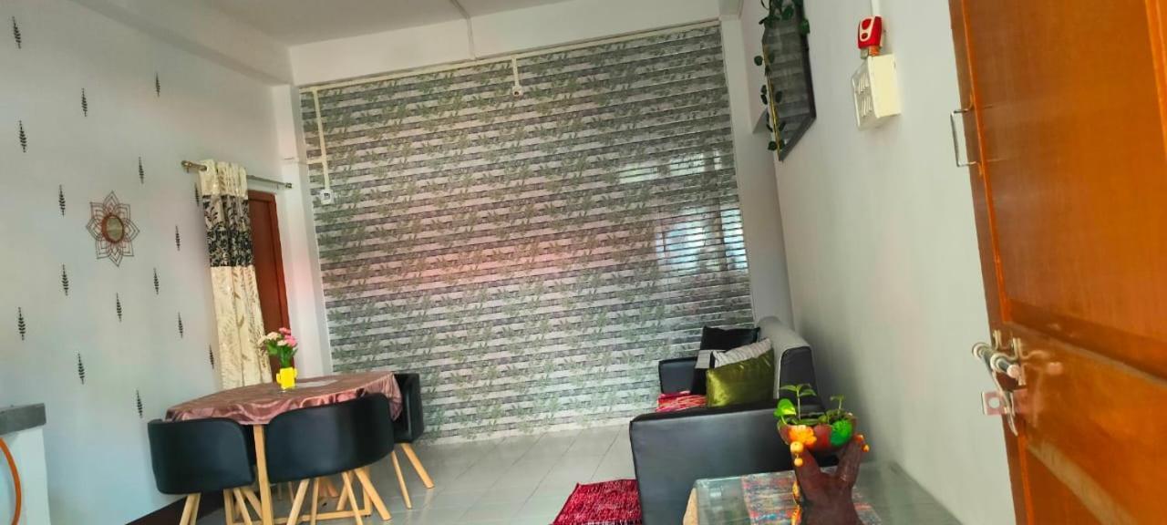 Primrose Homestay グワーハーティー エクステリア 写真
